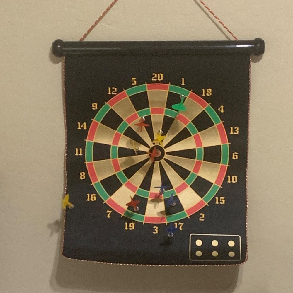 Magnetic Dart Board: image 7